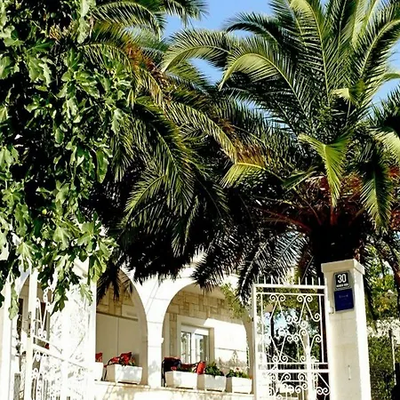 Pape Apartment Trogir